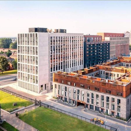 Luxury New Built Split-Level Flat With Rooftop Gardens Access Manchester Eksteriør billede