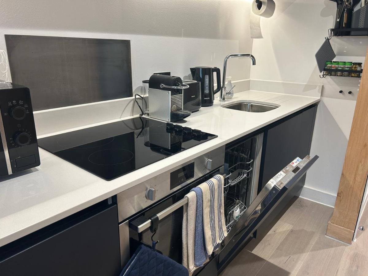 Luxury New Built Split-Level Flat With Rooftop Gardens Access Manchester Eksteriør billede